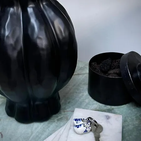 Urban Oasis With Free Parking 4* Amsterdam