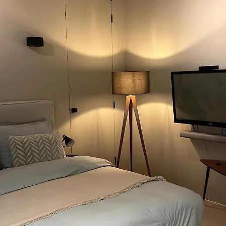 Urban Oasis With Free Parking Bed and breakfast Ámsterdam