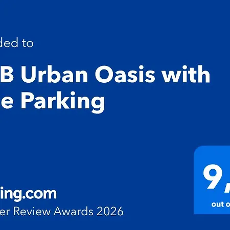 Urban Oasis With Free Parking 암스테르담
