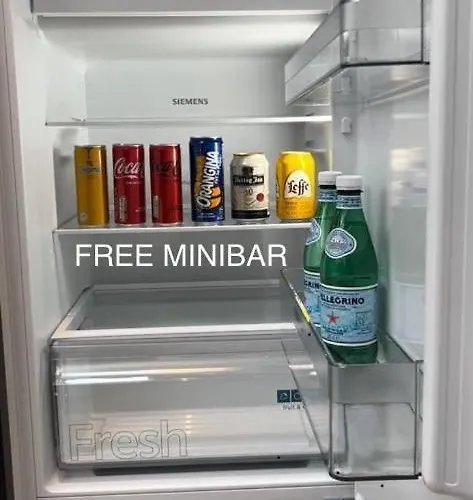 住宿加早餐酒店 Urban Oasis With Free Parking 4*