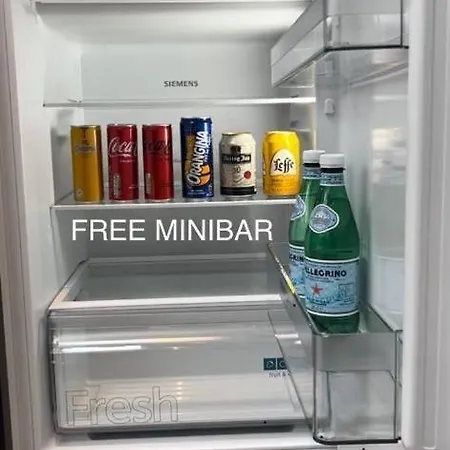 Bed & Breakfast Urban Oasis With Free Parking 4*